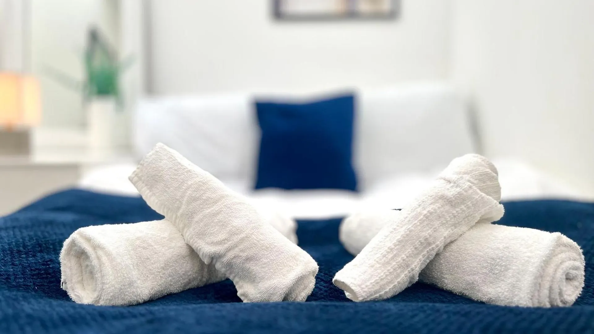 Premium 3 Bedroom Apartment 5 Minutes To Central London Enjoy Cashback For All September Stays