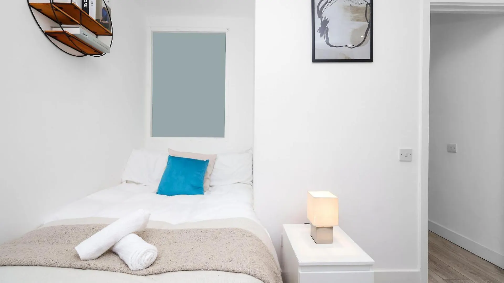 Premium 3 Bedroom Apartment 5 Minutes To Central London Enjoy Cashback For All September Stays