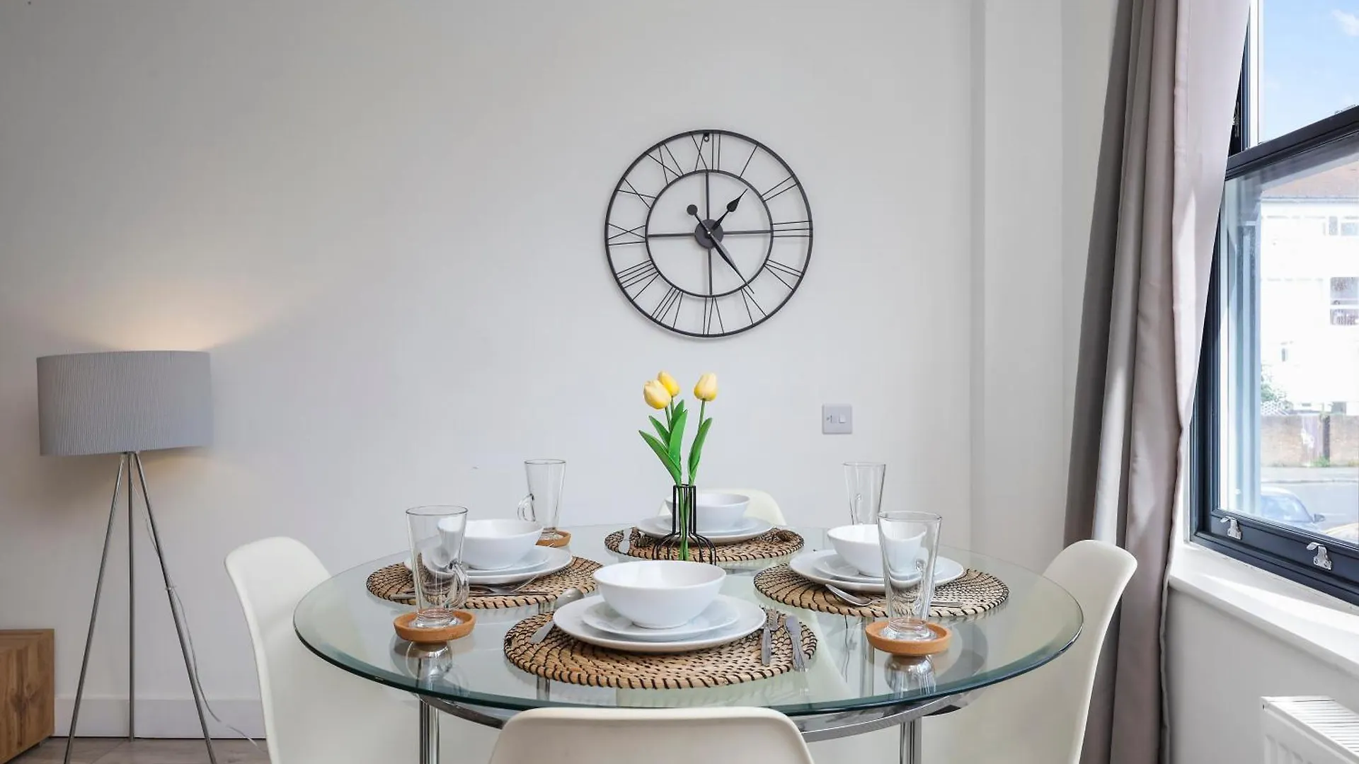 Premium 3 Bedroom Apartment 5 Minutes To Central London Enjoy Cashback For All September Stays