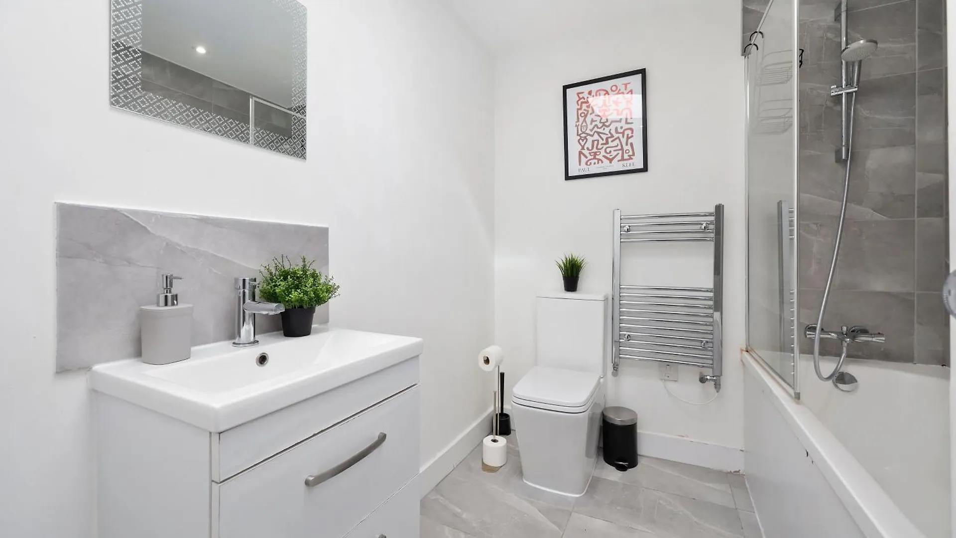 Premium 3 Bedroom Apartment 5 Minutes To Central London Enjoy Cashback For All September Stays